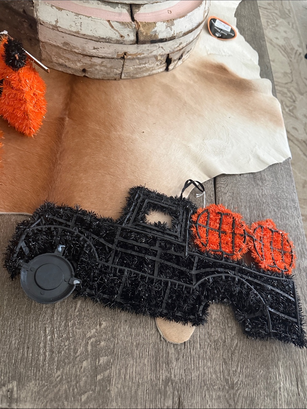 Brand NWT Bundle of 3 Tinsel Pumpkin Jack-O'-Lantern Decor - Orange & BlackGreen - Picture 9 of 9